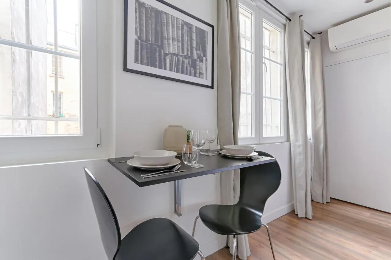 Sd4 - Lovely Studio 2P - Heartof Paris Apartment